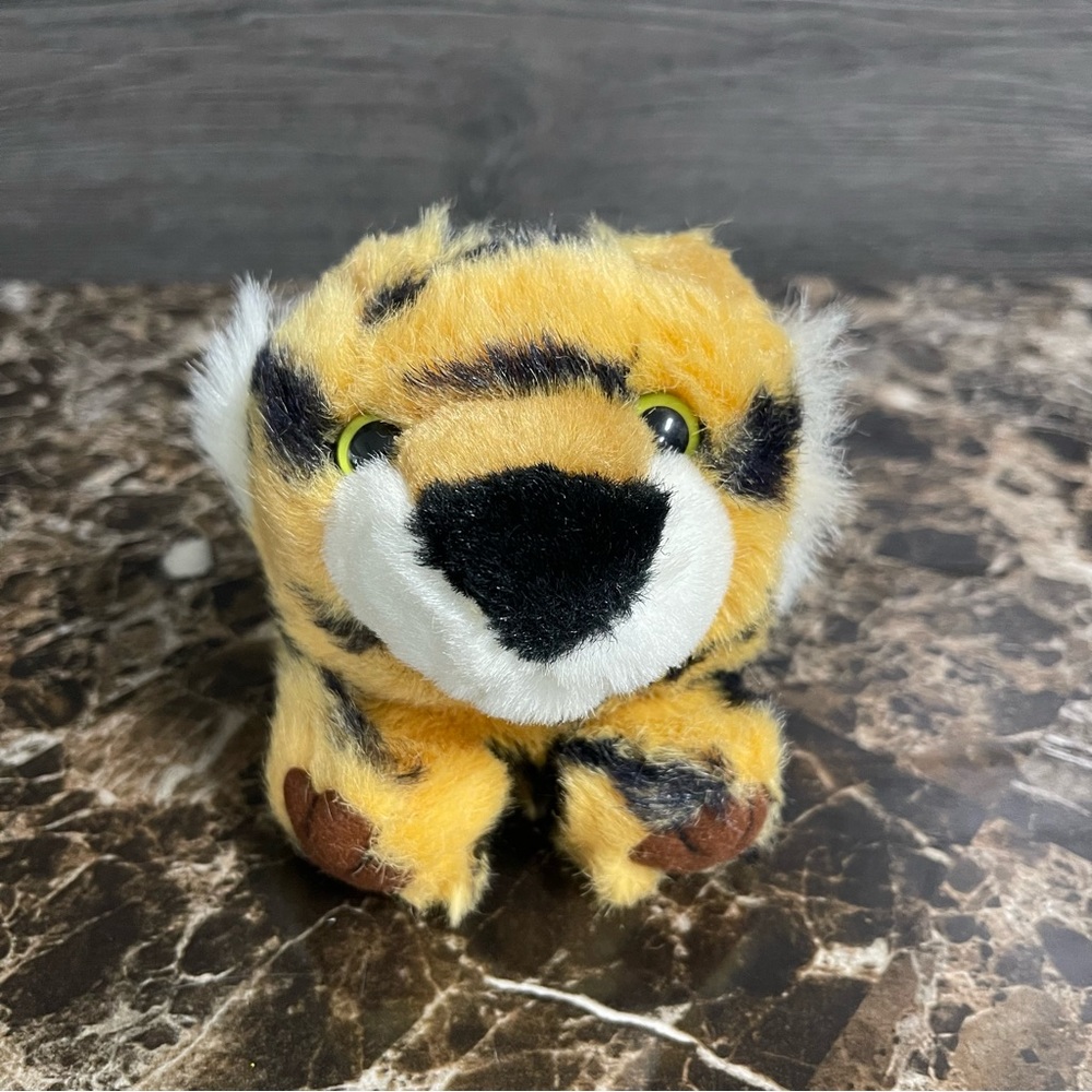 Vintage Copyright 1994 MJC Swibco Puffkins 4” Tipper The Tiger Plush